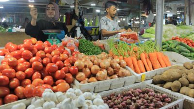 Memasuki Akhir September, Harga Cabai dan Bawang di Padang Panjang Anjlok Signifikan