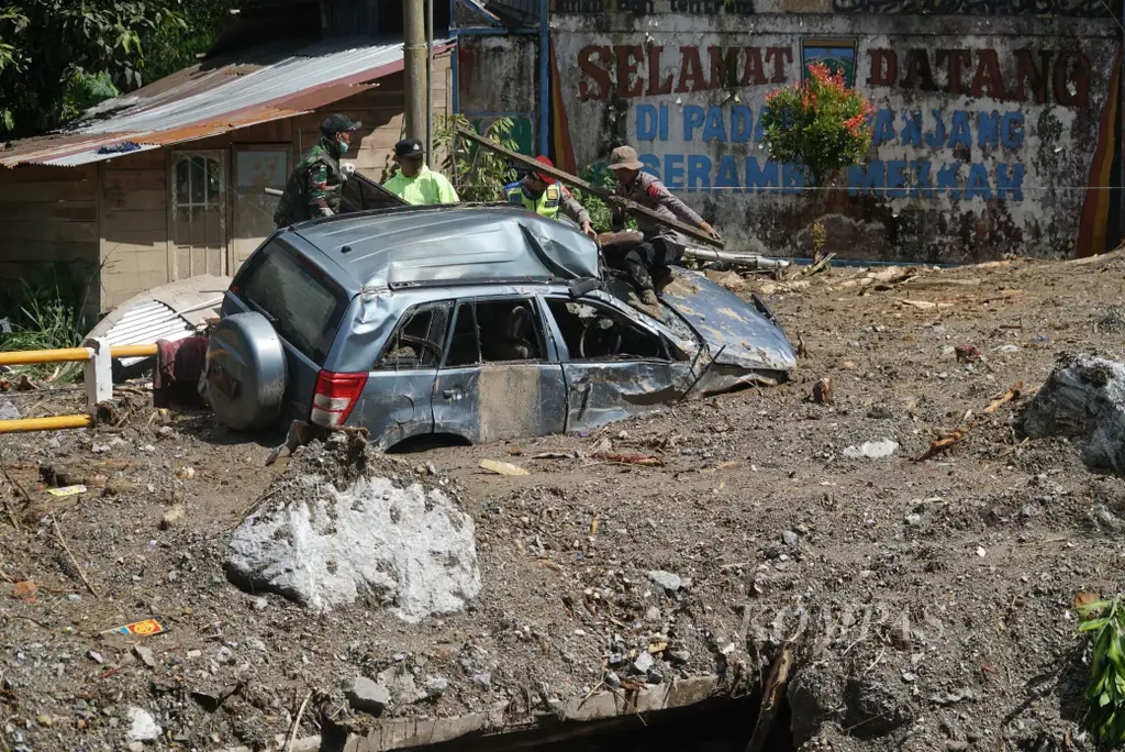 Banjir Bandang Padang Panjang Tewaskan 36 Warga, Pencarian dan Pemulihan Terus Dilakukan