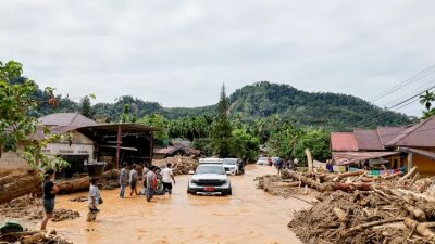 Ratusan Mahasiswa UNP Terdampak Banjir Sumbar, Satu Mahasiswa Meninggal Dunia