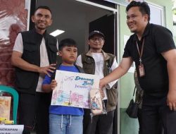 Kemensos RI Salurkan 144 Paket LDP Dan Fasilitasi Trauma Healing Di Padang Panjang