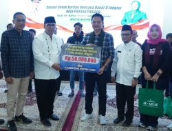 Warga Terdampak Banjir Bandang Di Padang Panjang Terima Bantuan Dari Yayasan Al-Azhar BSD